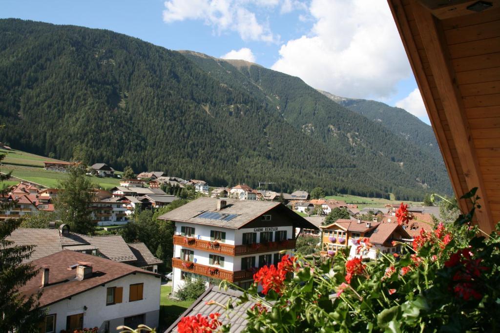 Montana Apartahotel 3*